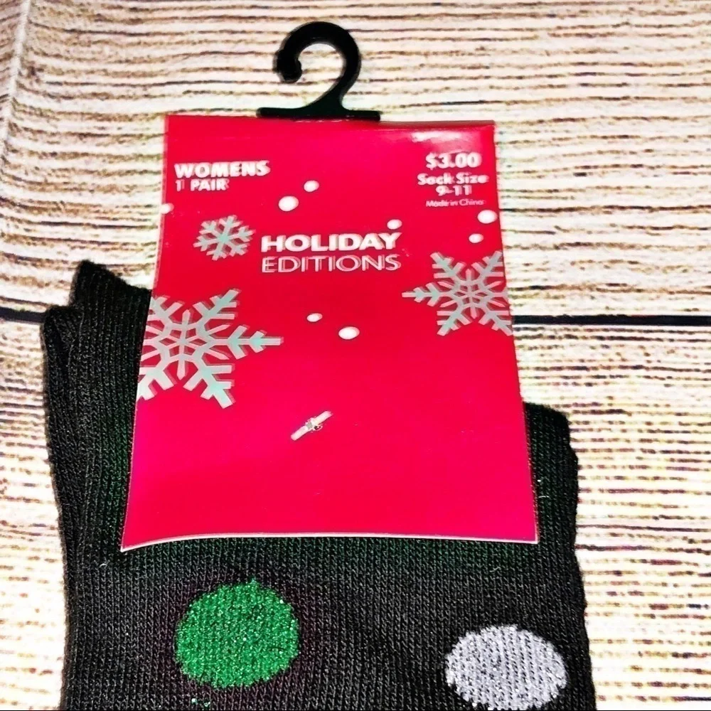 Holiday Edition Christmas Knee High Socks 2 Pairs